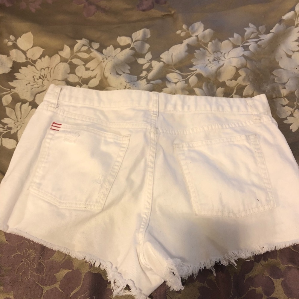 White BDG high waisted shorts